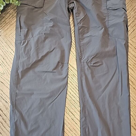 H&M gray cargo joggers size L - Picture 4 of 13